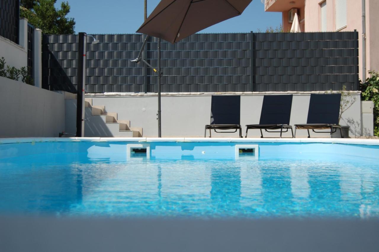 Nela & Sara - 2 Apartments With Heated Swimming Pool Seget Vranjica Exteriér fotografie